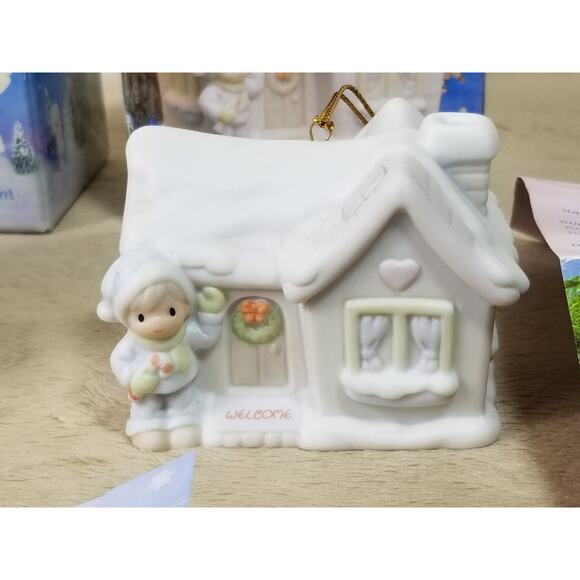 Enesco Sugar Town Chapel 1993 & Sam's House 1994 Ornament Porcelain White x2 Vtg - Picture 3 of 15